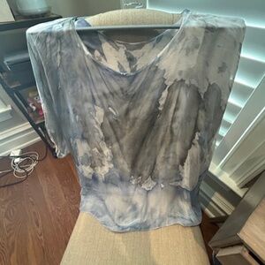 One size tunic tunic pullover top